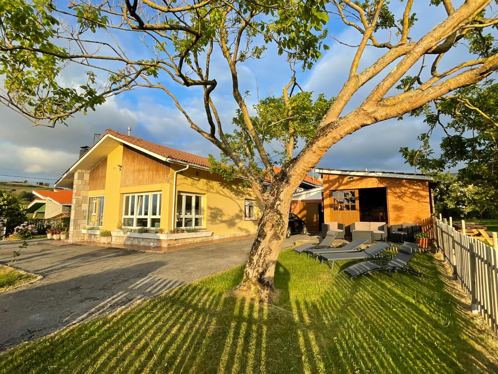 Villa La Palmera Y El Mar Naveces Eksteriør billede