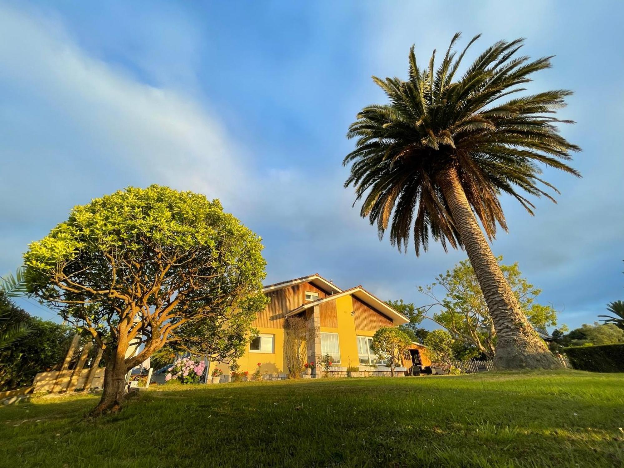 Villa La Palmera Y El Mar Naveces Eksteriør billede